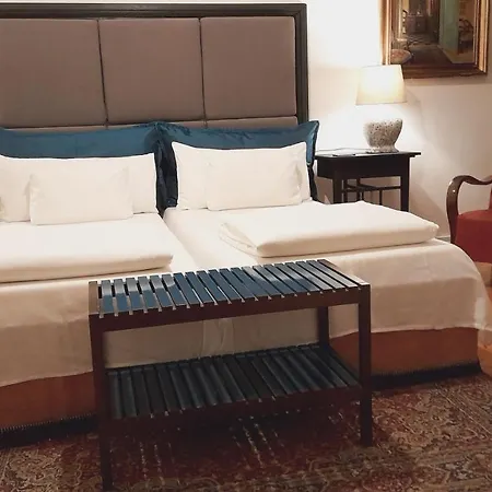 3 Bedrooms Suite, 2 Bathrooms, Balcony At Opera Lejlighed *